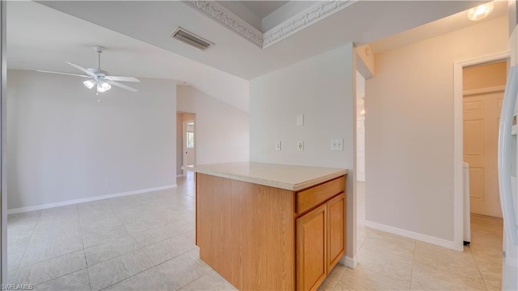 921 SE 35th St , Cape Coral, FL 33904 Photo