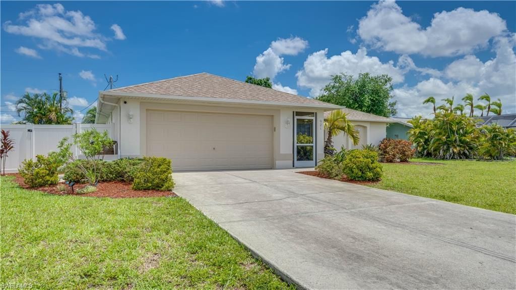 921 SE 35th St , Cape Coral, FL 33904 Photo