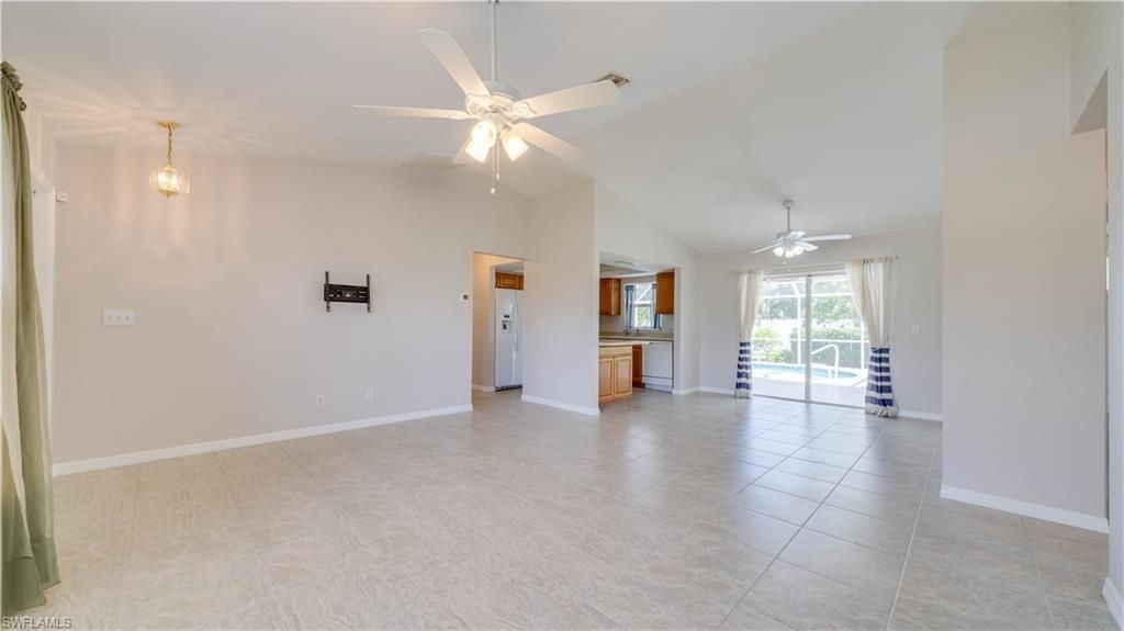 921 SE 35th St , Cape Coral, FL 33904 Photo