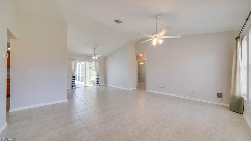 921 SE 35th St , Cape Coral, FL 33904 Photo