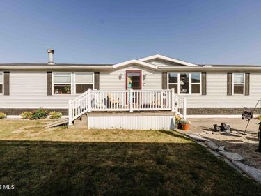 1736 Woodridge, Findlay, OH 45840