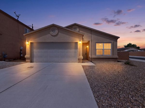 9309 Valle Vidal Place SW, Albuquerque, NM 87121