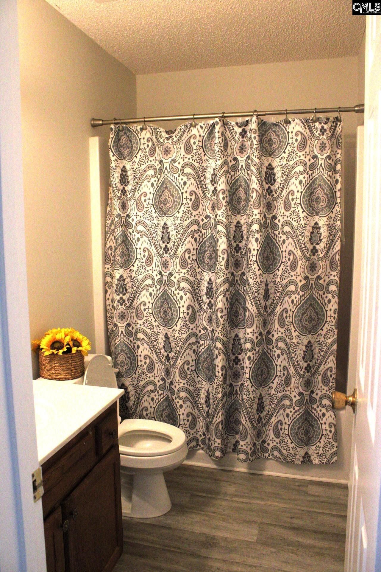 205 Oak Manor Drive Photo 10