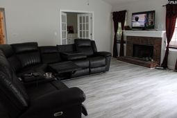 205 Oak Manor Drive photo 4