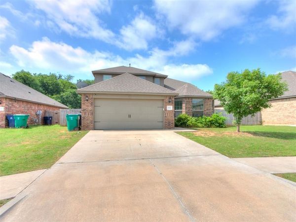 10812 SW 33rd, Yukon, OK 73099
