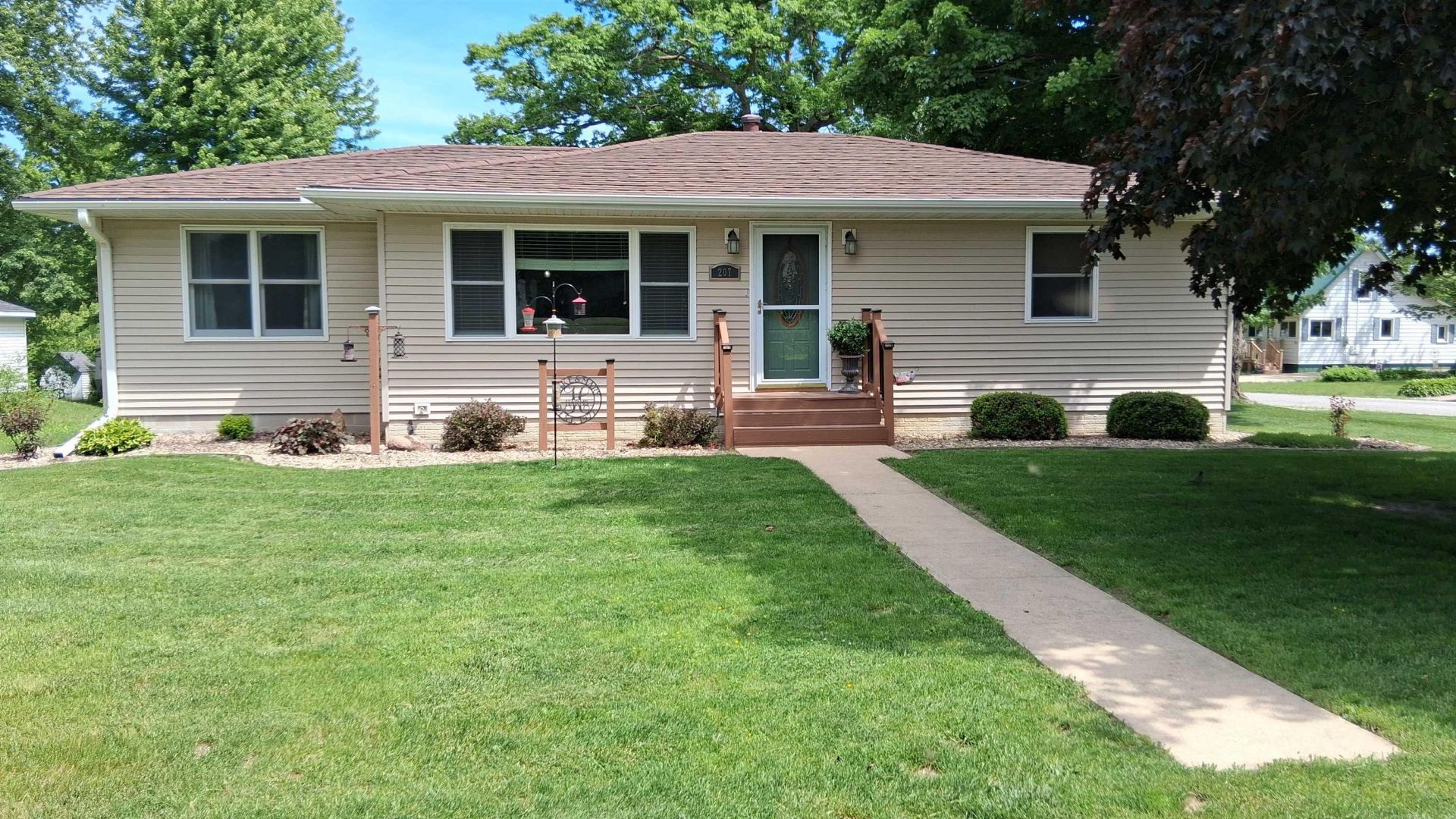 207 2nd Street, Frederika, IA 50631 Main Photo