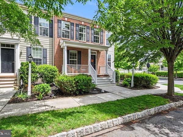 402 LINE ROAD, MECHANICSBURG, PA 17050