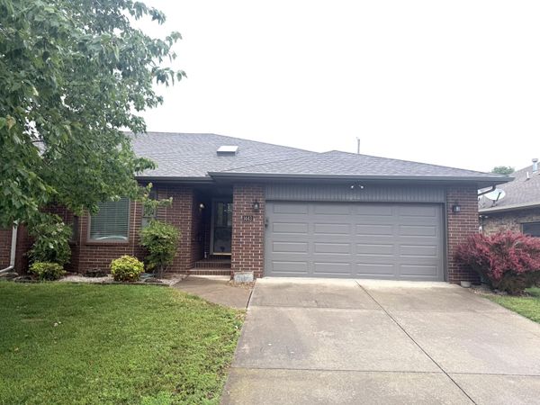 1443 E Powell Street , Springfield, MO 65804