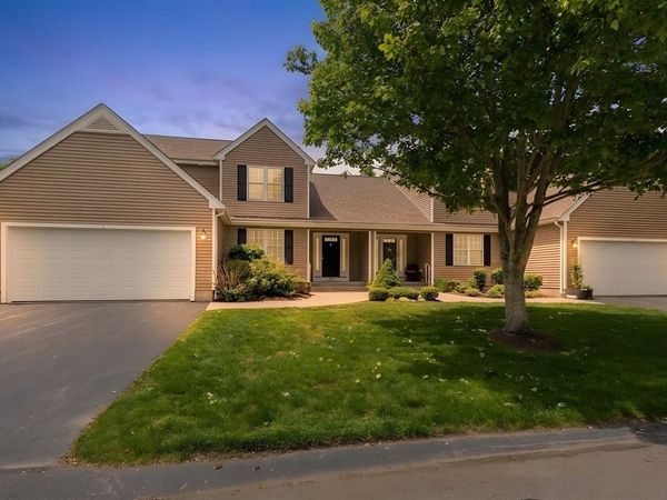 18 Captain Carlson Way, Unit 18, West Bridgewater, MA 02379