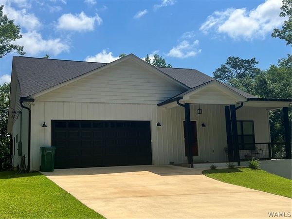 16531 Binion Creek Heights, Northport, AL 35475