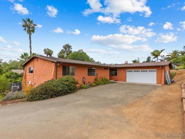 10844 Challenge Blvd, La Mesa, CA 91941