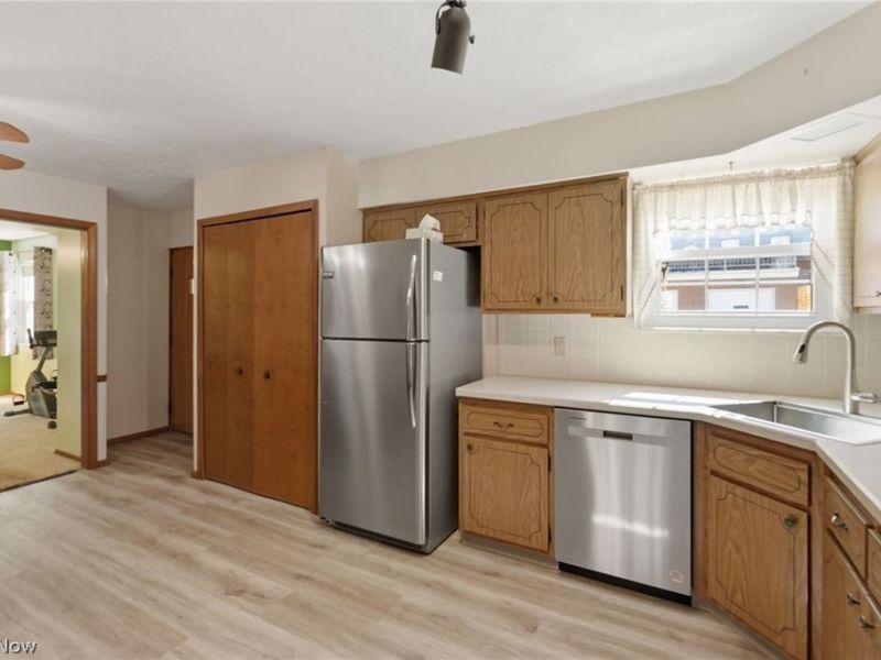 2705 Pease Drive , Rocky River, OH 44116 Photo 10