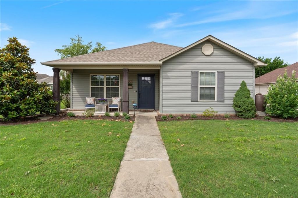 5066 W Colfax Loop, Fayetteville, AR 72704 Main Photo