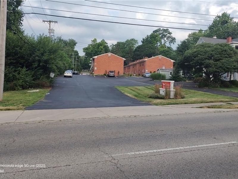 4629 Far Hills Avenue, Unit 2B, Dayton, OH 45429 Photo 2
