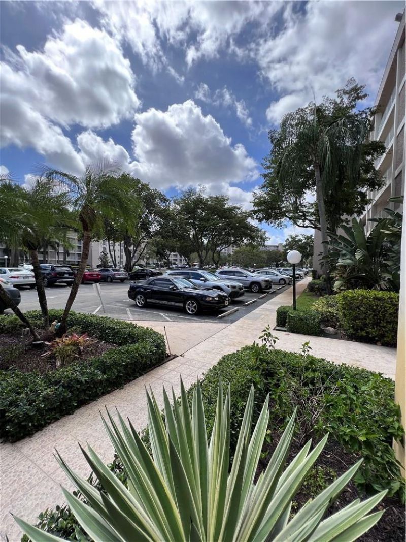 3000 S Course Drive, Unit 209, Pompano Beach, FL 33069 Photo