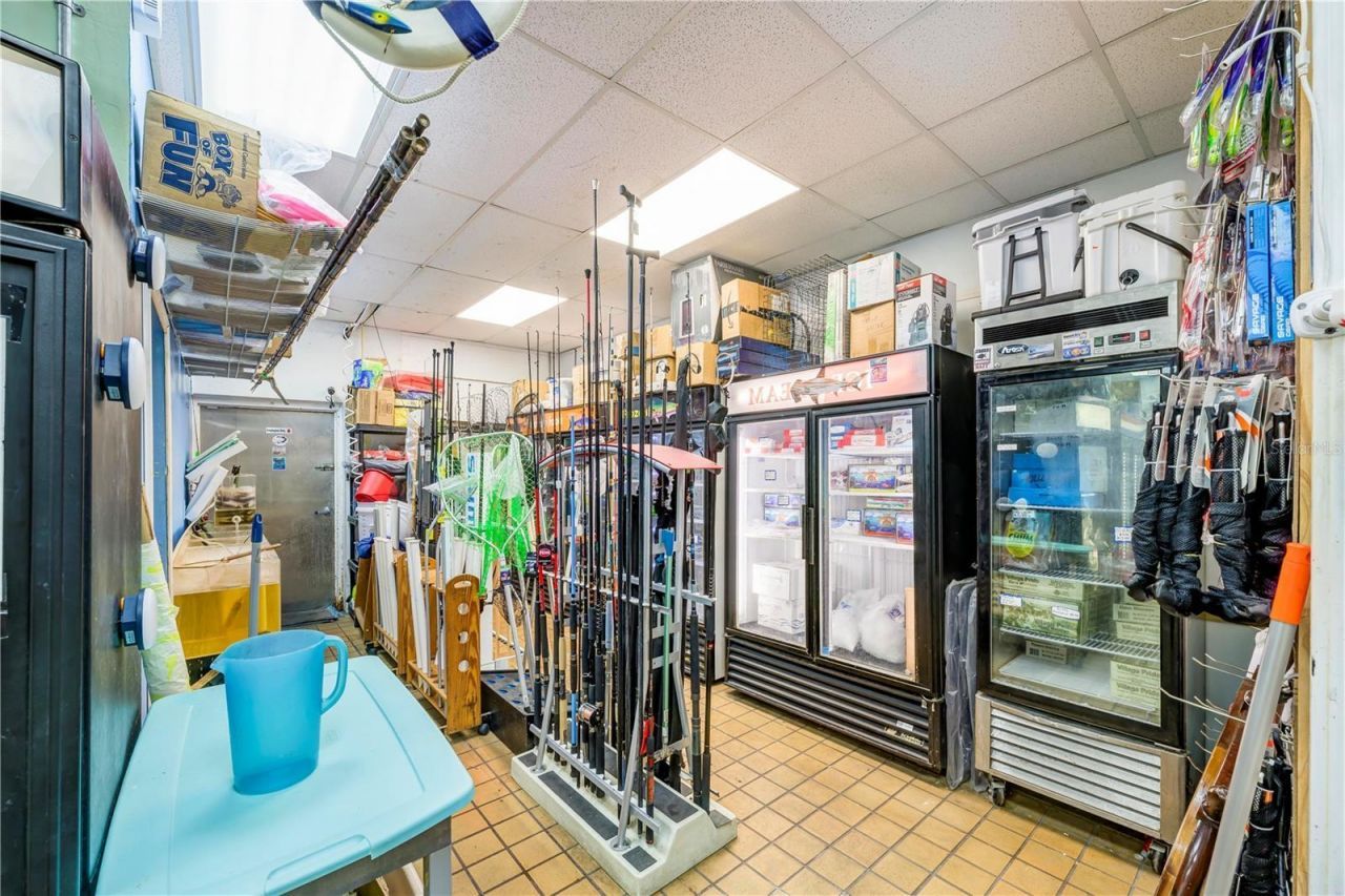 927 N Us Highway 1, Fort Pierce, FL 34982 Photo