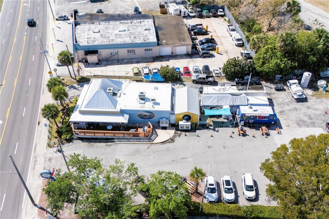 927 N Us Highway 1, Fort Pierce, FL 34982 Photo