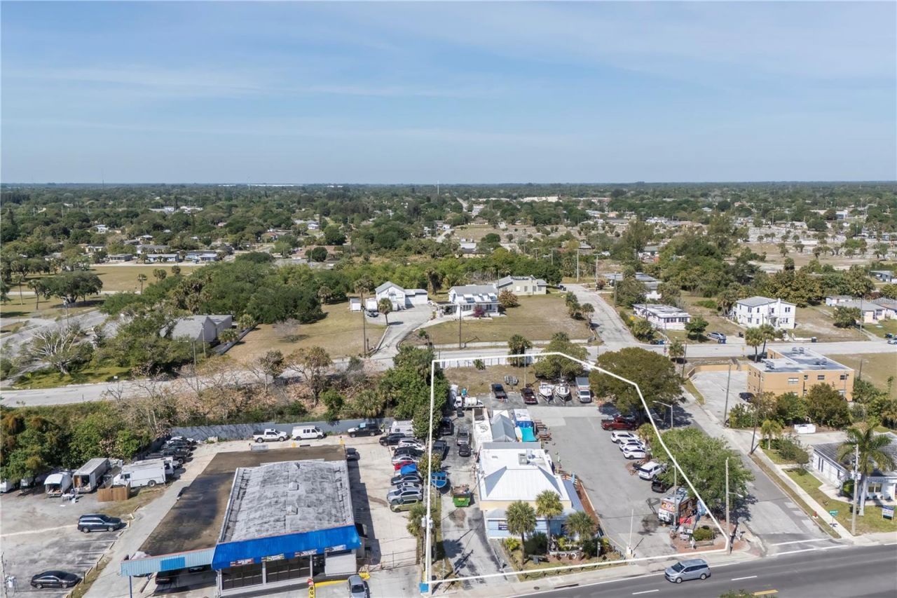 927 N Us Highway 1, Fort Pierce, FL 34982 Photo