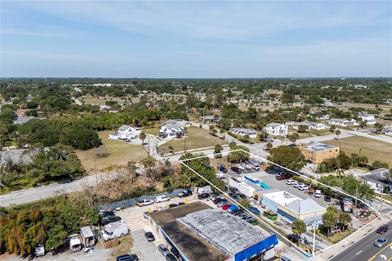 927 N Us Highway 1, Fort Pierce, FL 34982 Photo