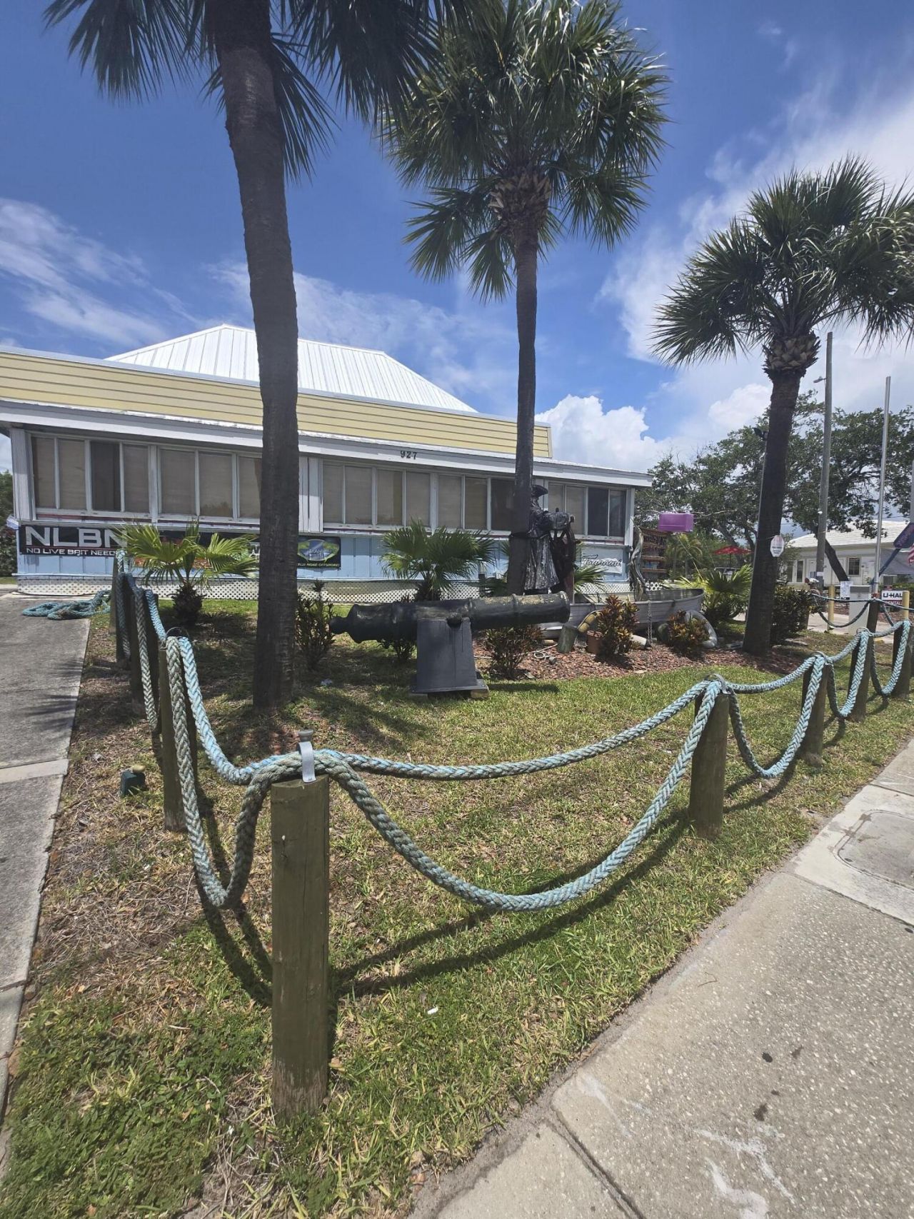 927 N Us Highway 1, Fort Pierce, FL 34982 Photo