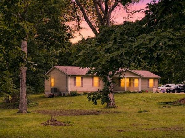 9934 Thurman Oaks Road, Valles Mines, MO 63087