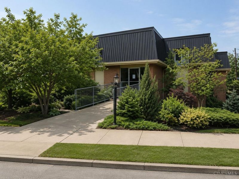 880 Rue De La Paix, Unit A5, Cincinnati, OH 45220 Photo 13