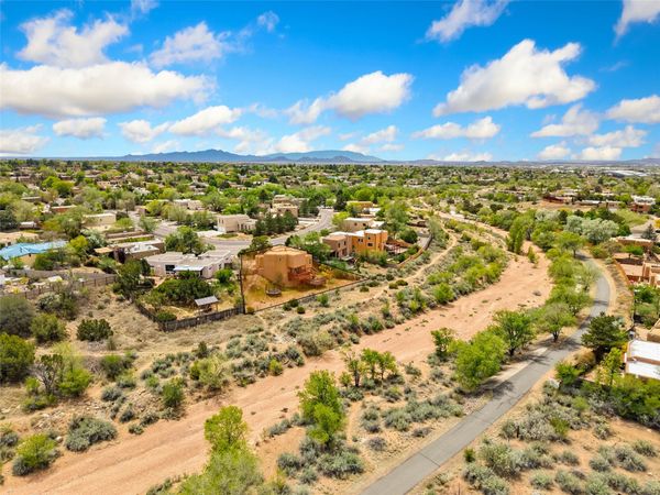 2359 Camino Pintores , Santa Fe, NM 87505