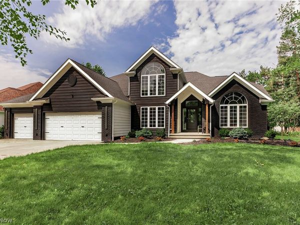 5690 Hartshire Drive , Willoughby, OH 44094