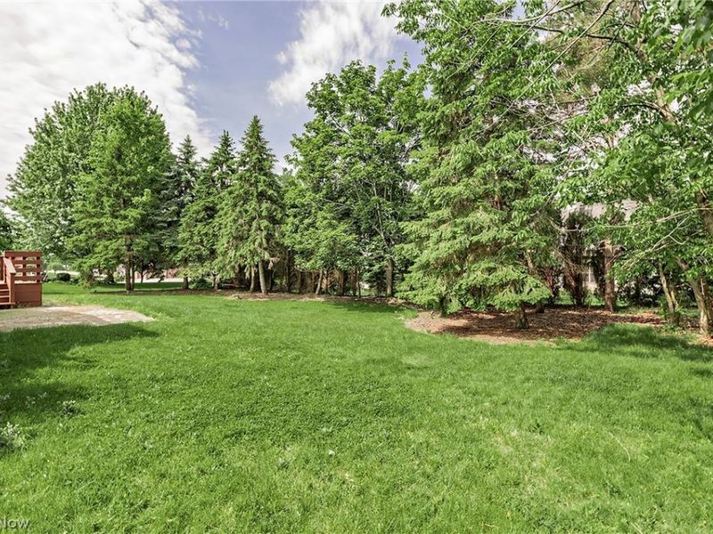 5690 Hartshire Drive , Willoughby, OH 44094 Photo 45