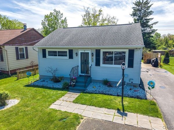 106 Sharon Road , Syracuse, NY 13209