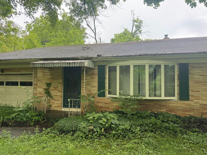 254 Oakridge Drive, Springfield, OH 45504 Photo 2