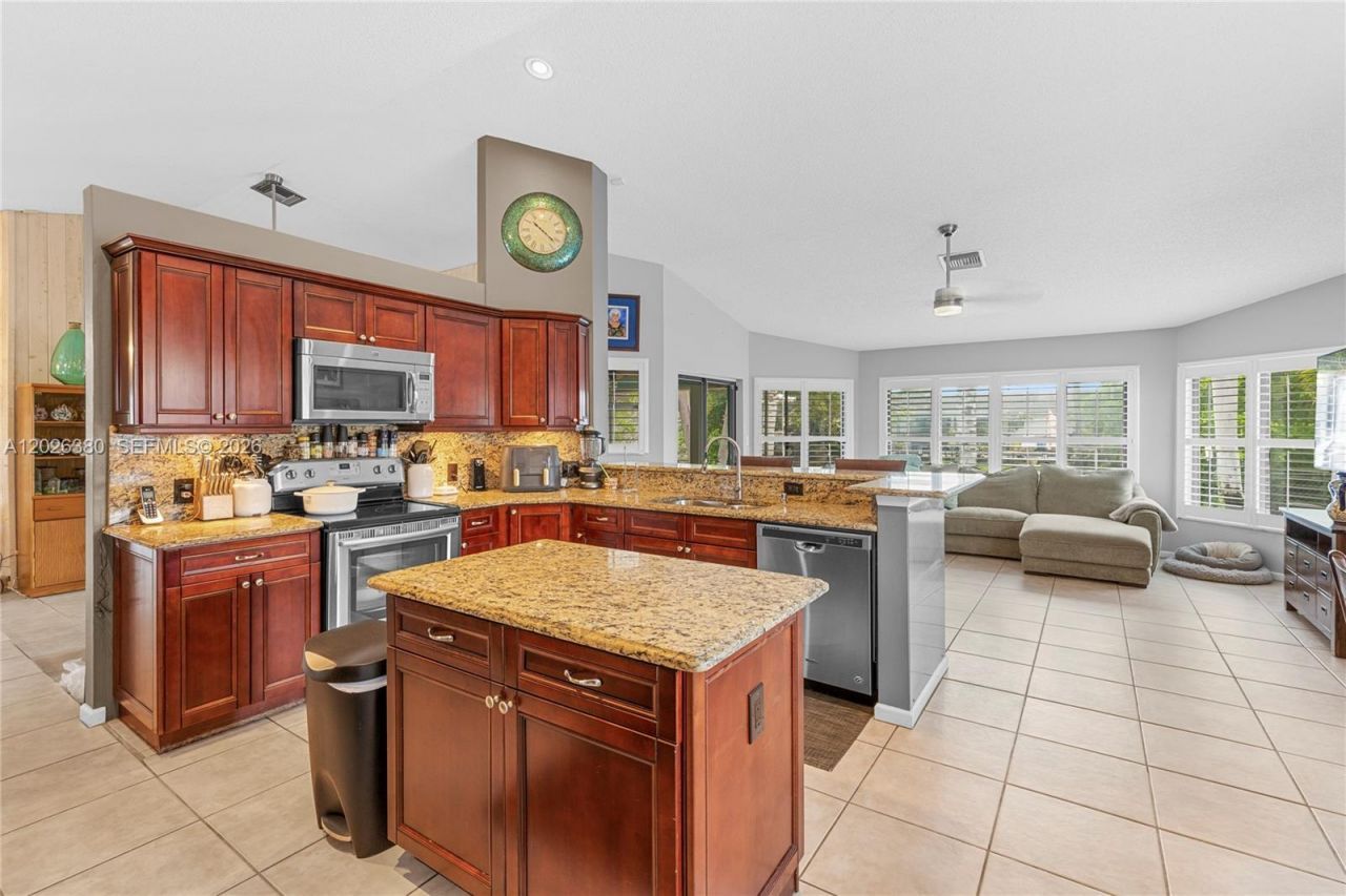 150 SW 127th Ave, Plantation, FL 33325 Photo