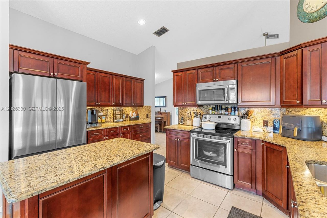 150 SW 127th Ave, Plantation, FL 33325 Photo