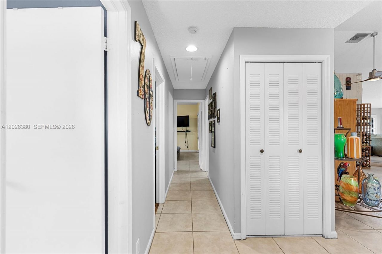150 SW 127th Ave, Plantation, FL 33325 Photo