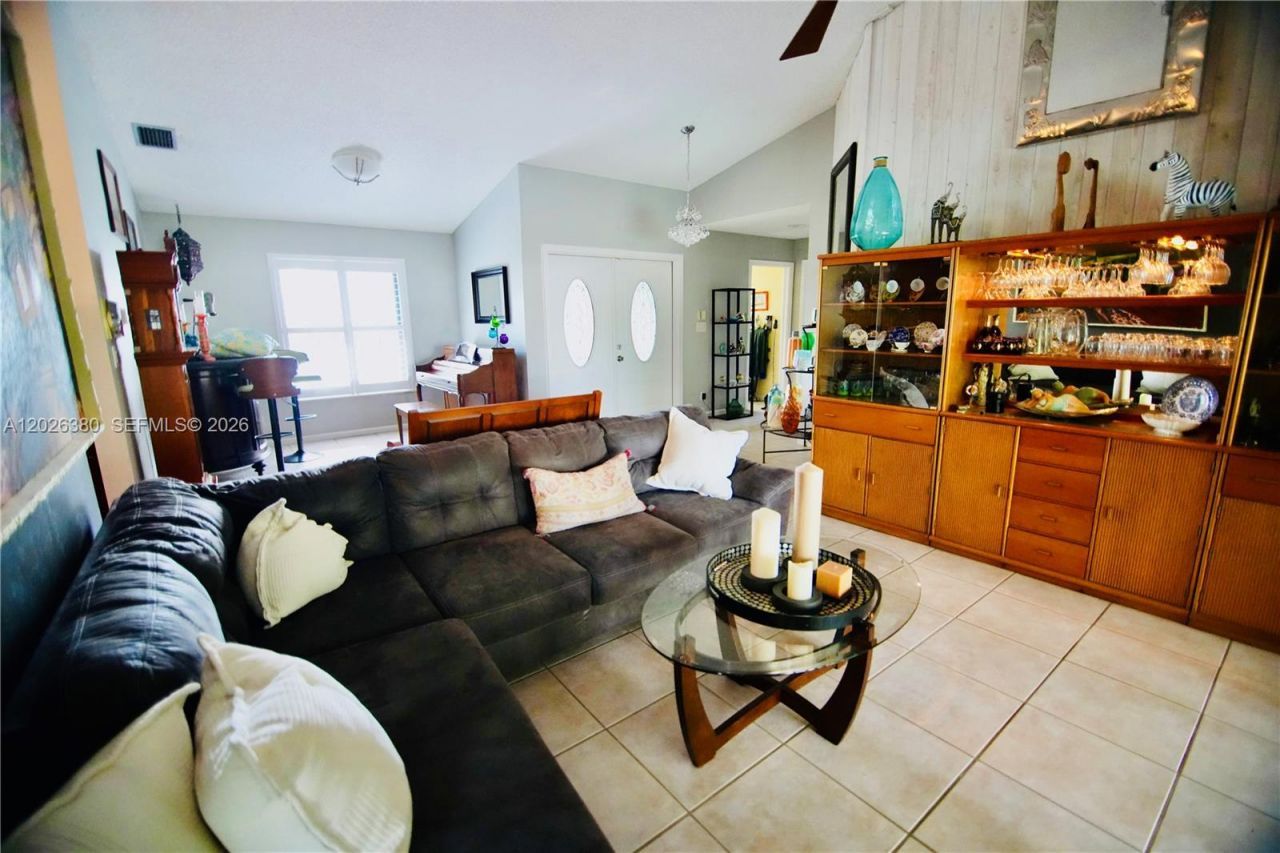 150 SW 127th Ave, Plantation, FL 33325 Photo