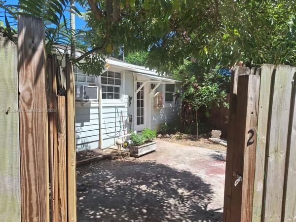 1121 NE 1st Ave , Unit 2, Fort Lauderdale, FL 33304