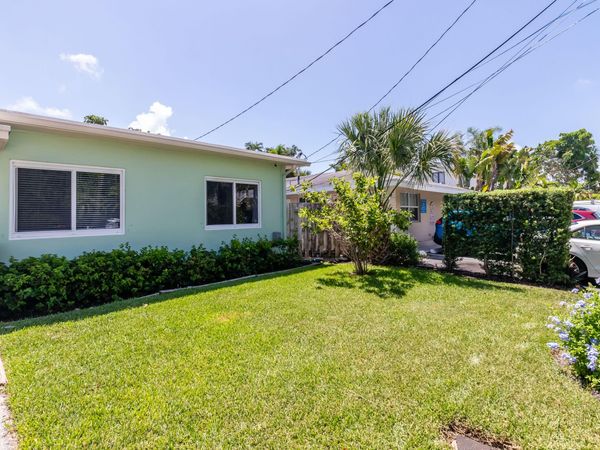 836 NE 17th Terrace, Fort Lauderdale, FL 33304