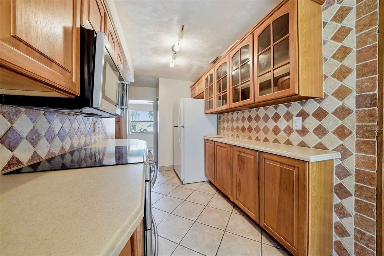 3133 Bay Lane, Clearwater, FL 33759 Photo