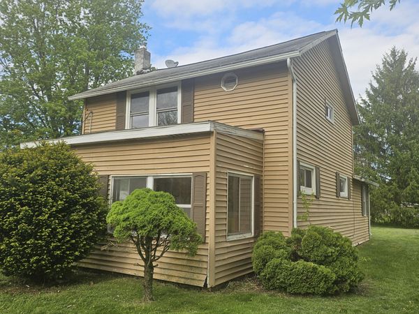 143 S Hobart Street, Athens, MI 49011