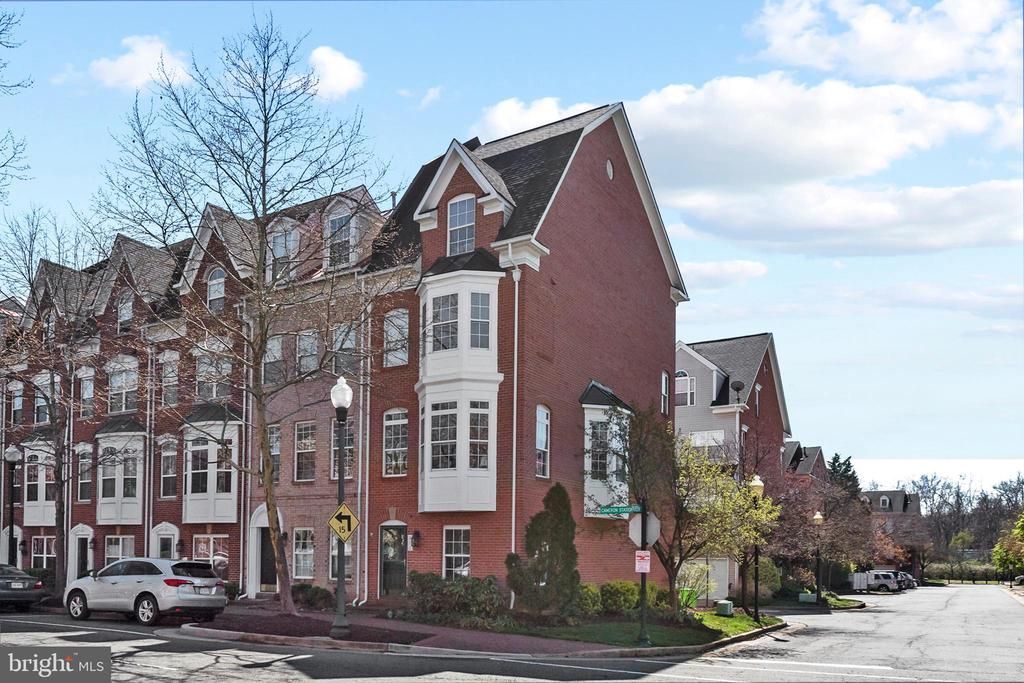 272 Cameron Station Boulevard, Alexandria, VA 22304 Main Photo