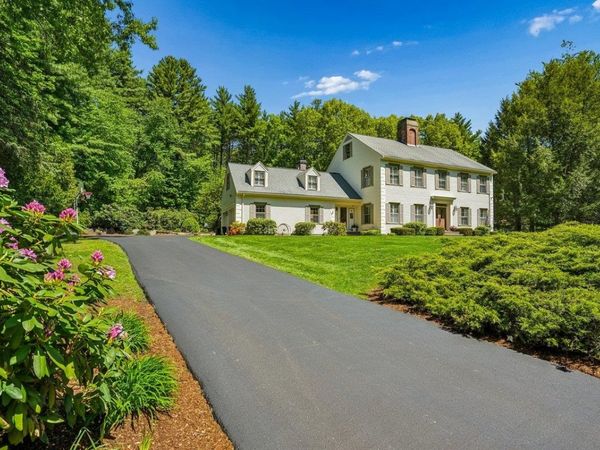 5 Spring Hill Road, Bedford, NH 03110