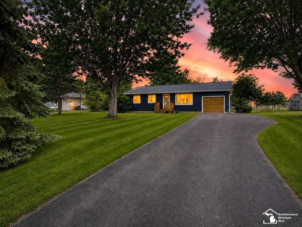 5250 Osburn Drive, Tecumseh, MI 49286