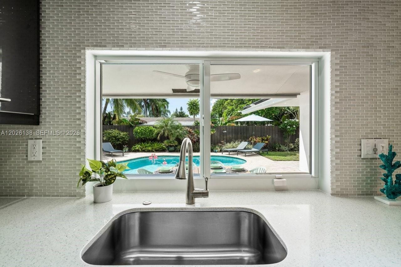 2010 NE 57th St , Fort Lauderdale, FL 33308 Photo