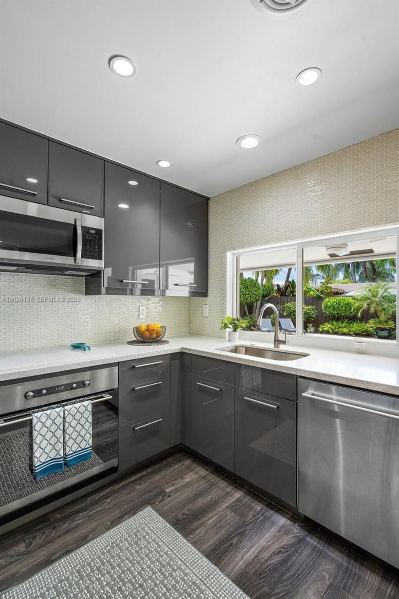 2010 NE 57th St , Fort Lauderdale, FL 33308 Photo