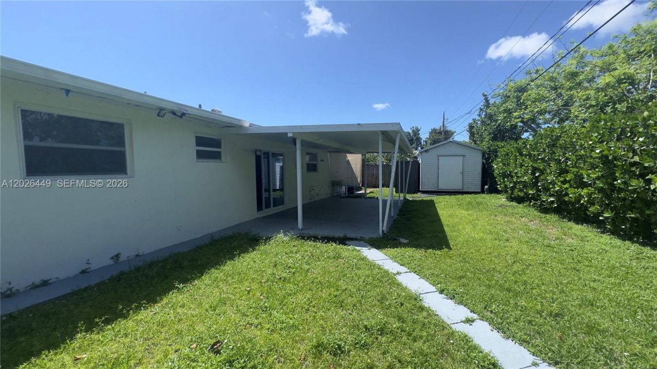 20520 SW 117th Ave , Miami, FL 33177 Photo