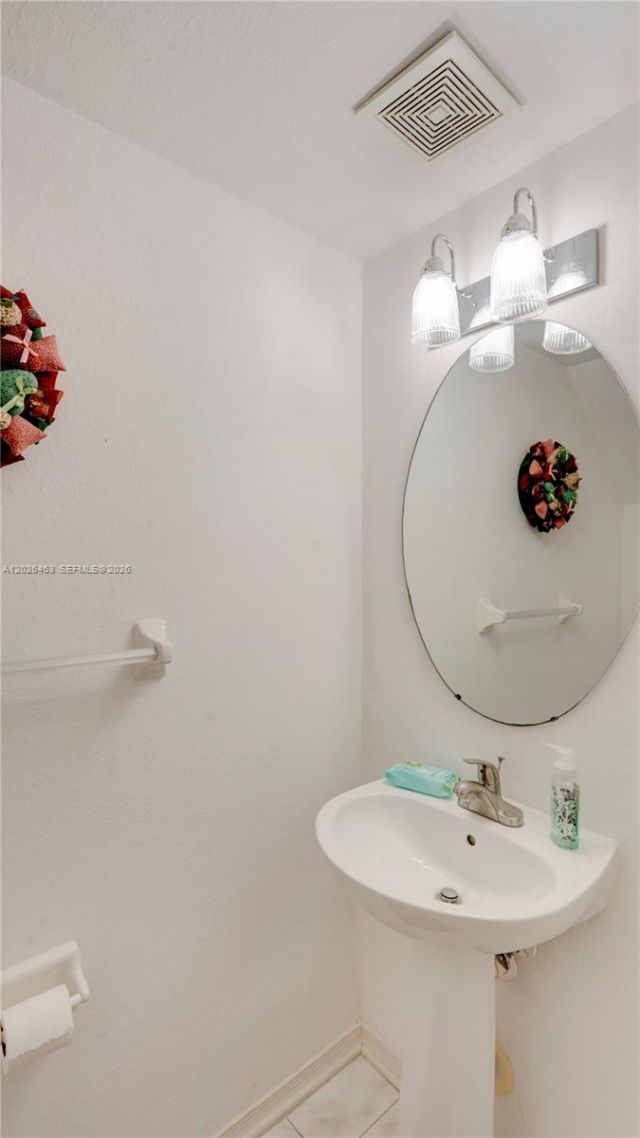 8054 Sanibel Dr , Tamarac, FL 33321 Photo
