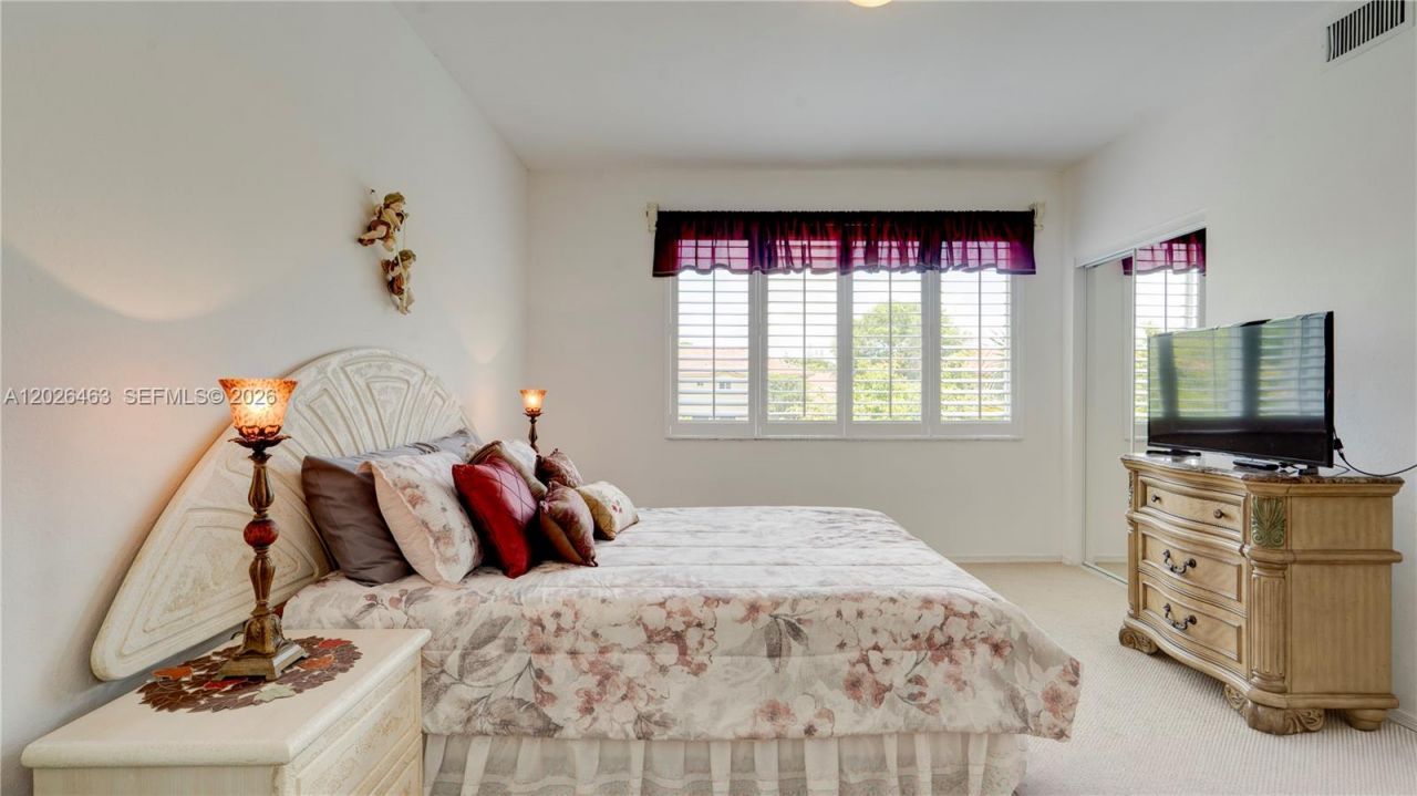 8054 Sanibel Dr , Tamarac, FL 33321 Photo