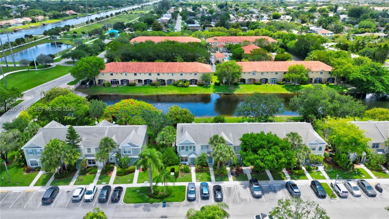 8054 Sanibel Dr , Tamarac, FL 33321 Photo