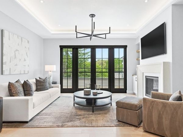 148 Weston Rd, Unit 304, Wellesley, MA 02482