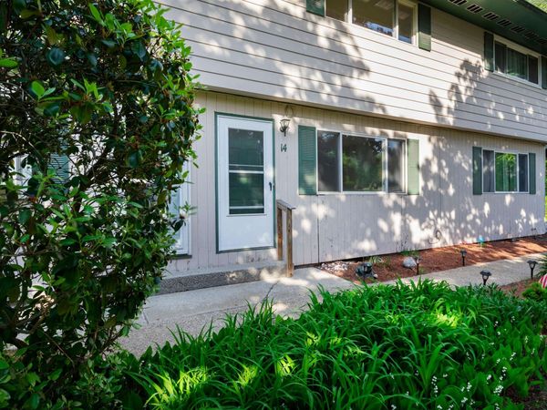 14 Oliver Drive, Hudson, NH 03051